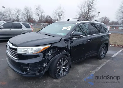 2016 Toyota Highlander Xle V6 z USA, uszkodzony, nr VIN 5TDJKRFH3GS338760